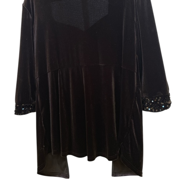 Velvet black layered top with pearls & sparkle accents - Picture 2 of 4